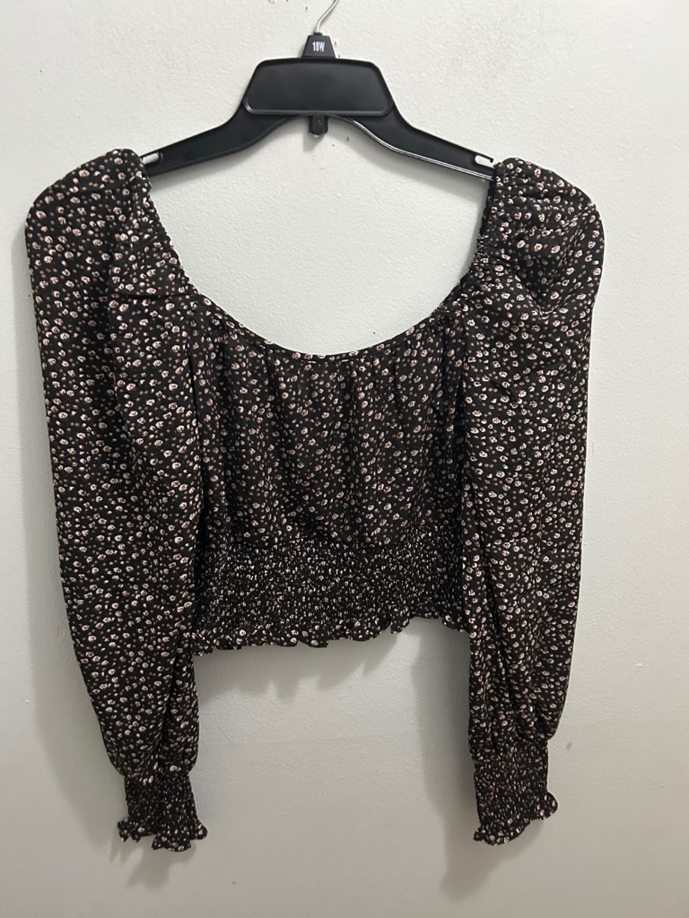 Smocked Floral Square-Neck Crop Top - Black Floral - Picture 4 of 6